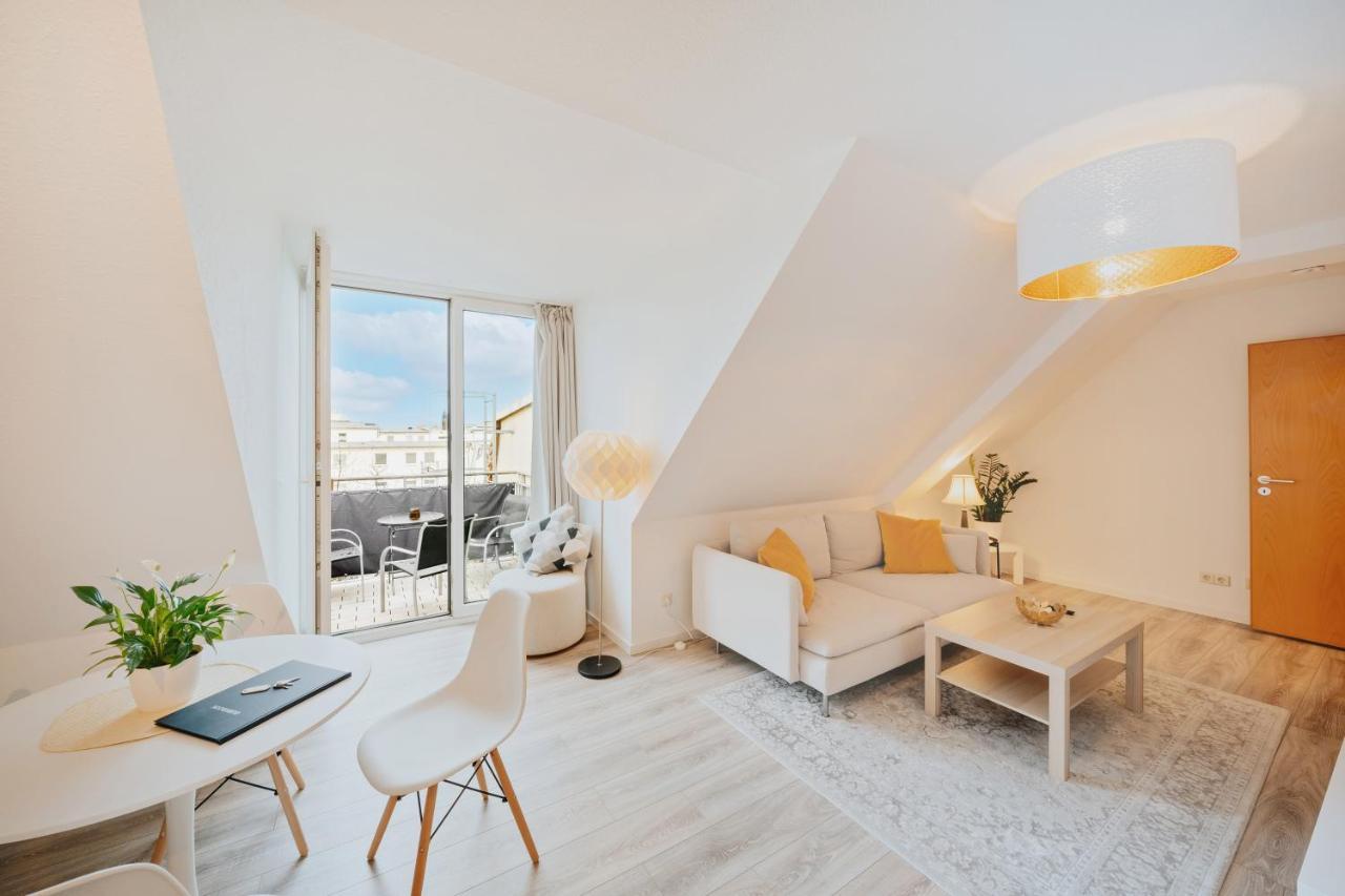 Bliss Place - Serviced Apartment - Arbeitsplatz, Zentral, Kueche, Waschmaschine, Smarttv Magdeburg Luaran gambar