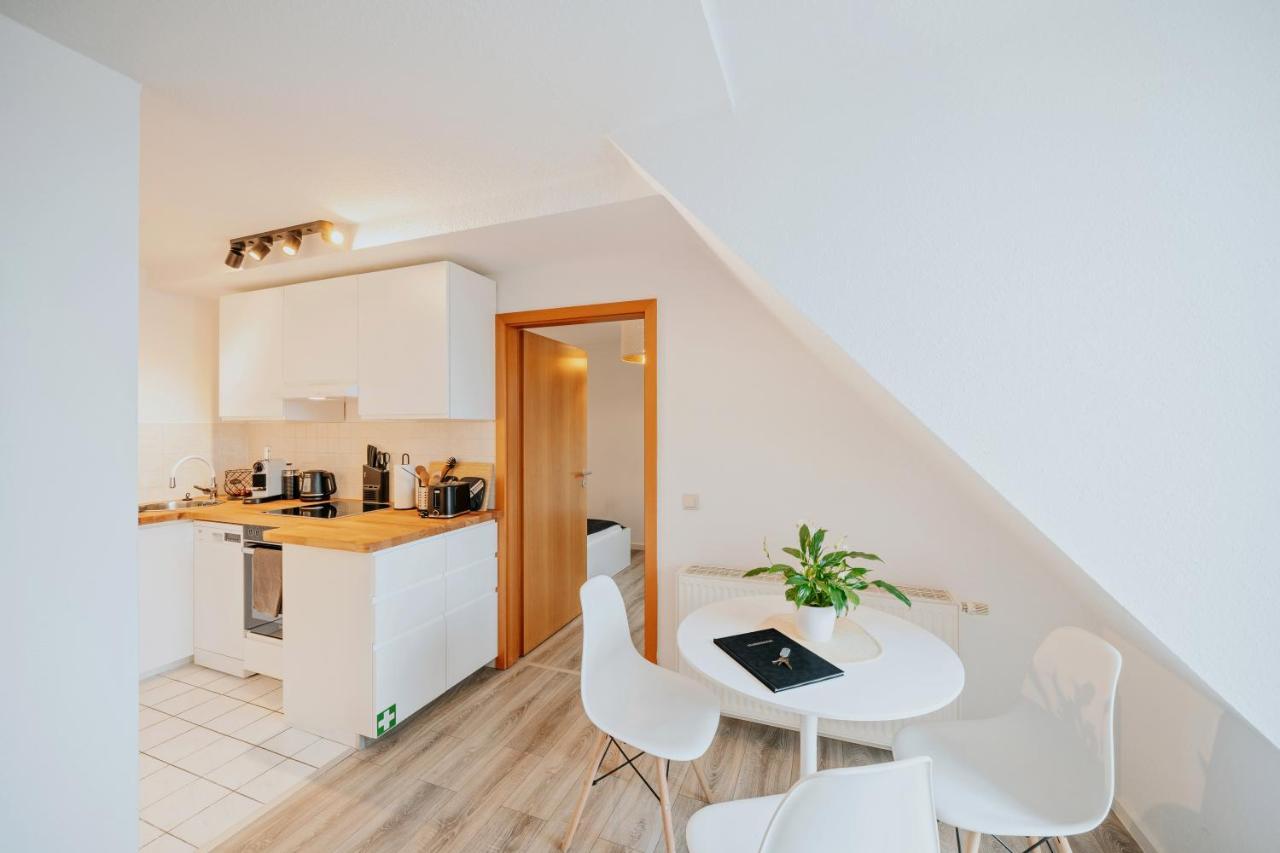 Bliss Place - Serviced Apartment - Arbeitsplatz, Zentral, Kueche, Waschmaschine, Smarttv Magdeburg Luaran gambar