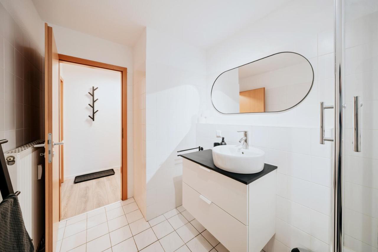 Bliss Place - Serviced Apartment - Arbeitsplatz, Zentral, Kueche, Waschmaschine, Smarttv Magdeburg Luaran gambar