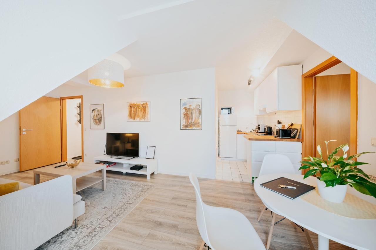 Bliss Place - Serviced Apartment - Arbeitsplatz, Zentral, Kueche, Waschmaschine, Smarttv Magdeburg Luaran gambar